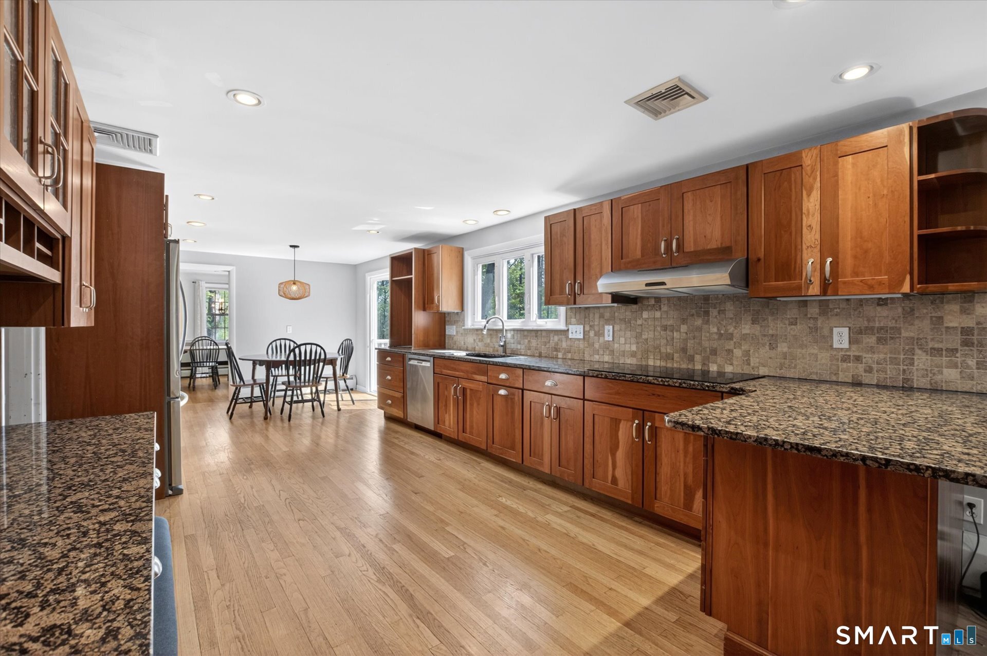22 Fox Den Road Simsbury CT 06092