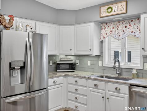 32 Indian Hill Road Montville CT 06382