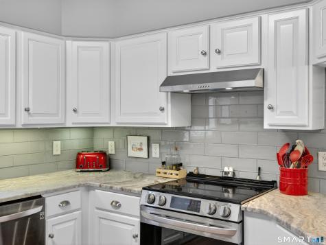 32 Indian Hill Road Montville CT 06382