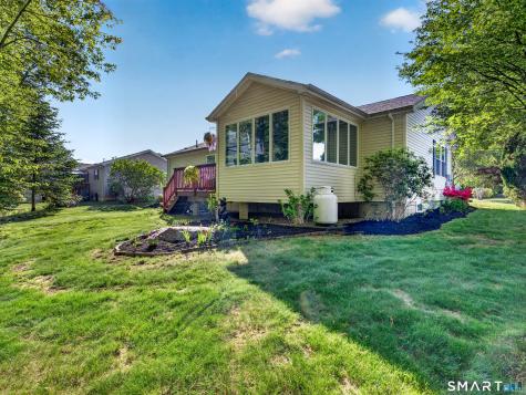 32 Indian Hill Road Montville CT 06382