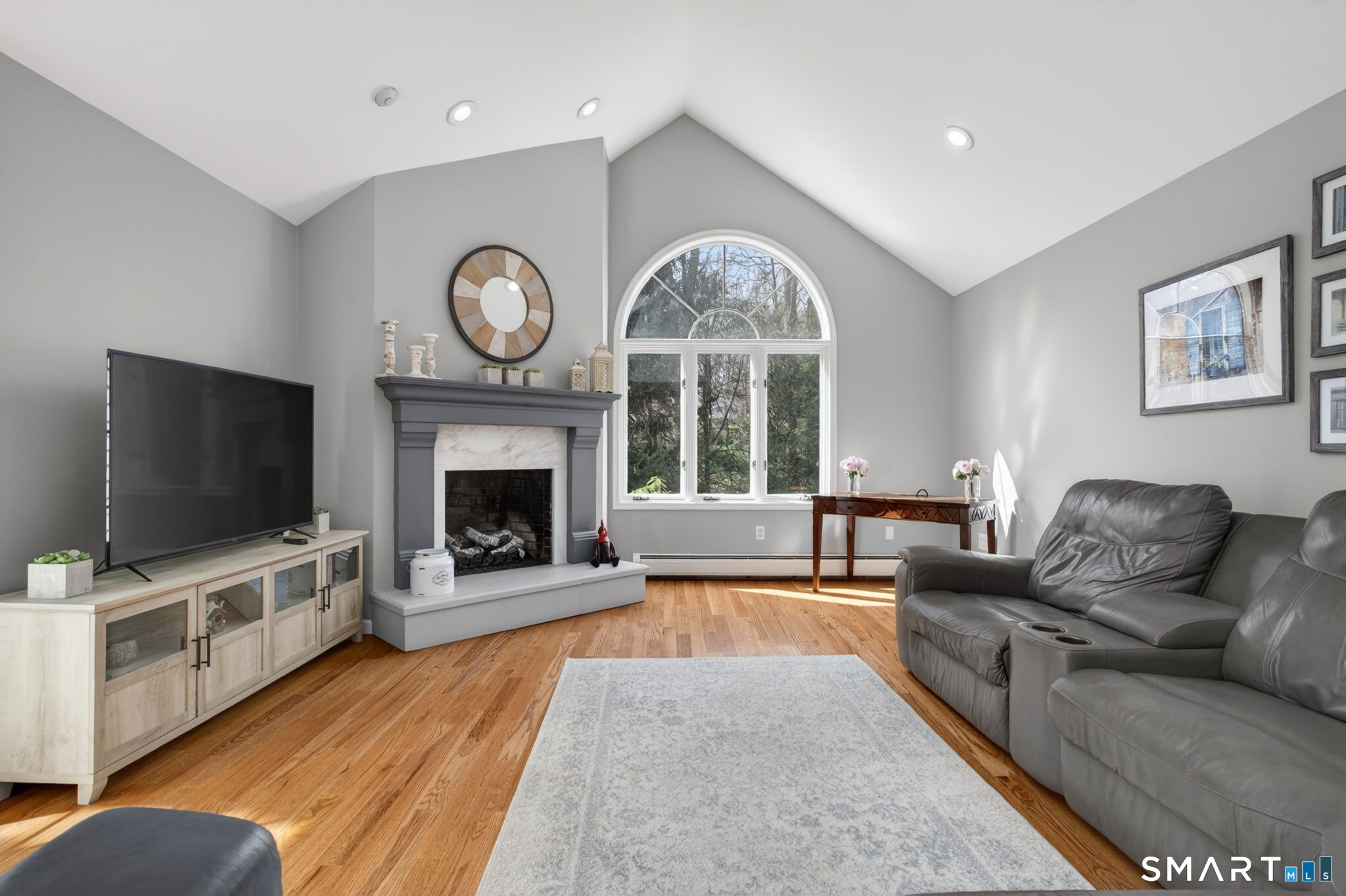 2 Davis Road Woodbridge CT 06525