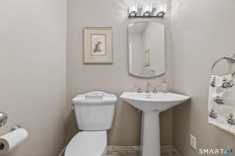 2 Davis Road Woodbridge CT 06525