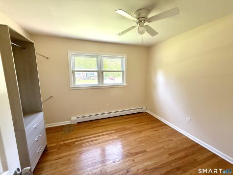 8 Tracy Terrace Seymour CT 06483