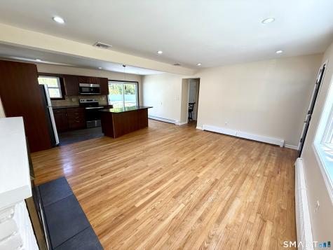 8 Tracy Terrace Seymour CT 06483