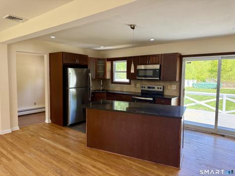 8 Tracy Terrace Seymour CT 06483