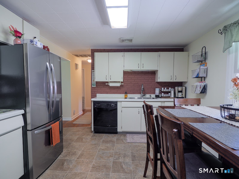 96 Whitlock Avenue Southington CT 06479
