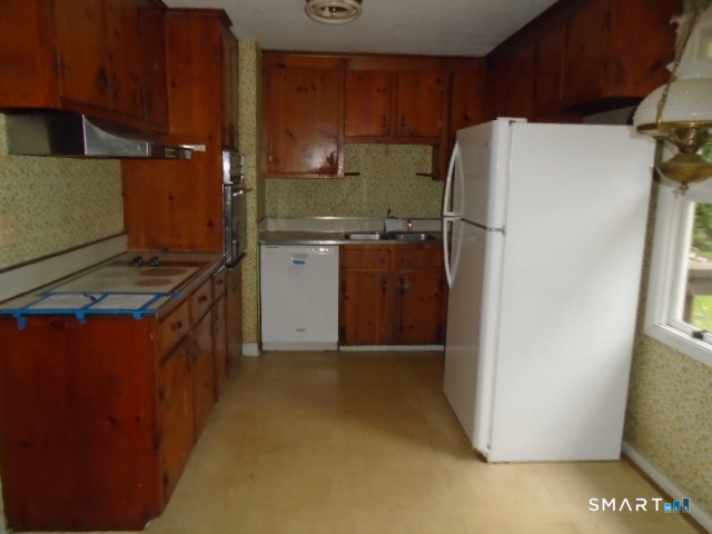 7 Knollwood Circle Simsbury CT 06070
