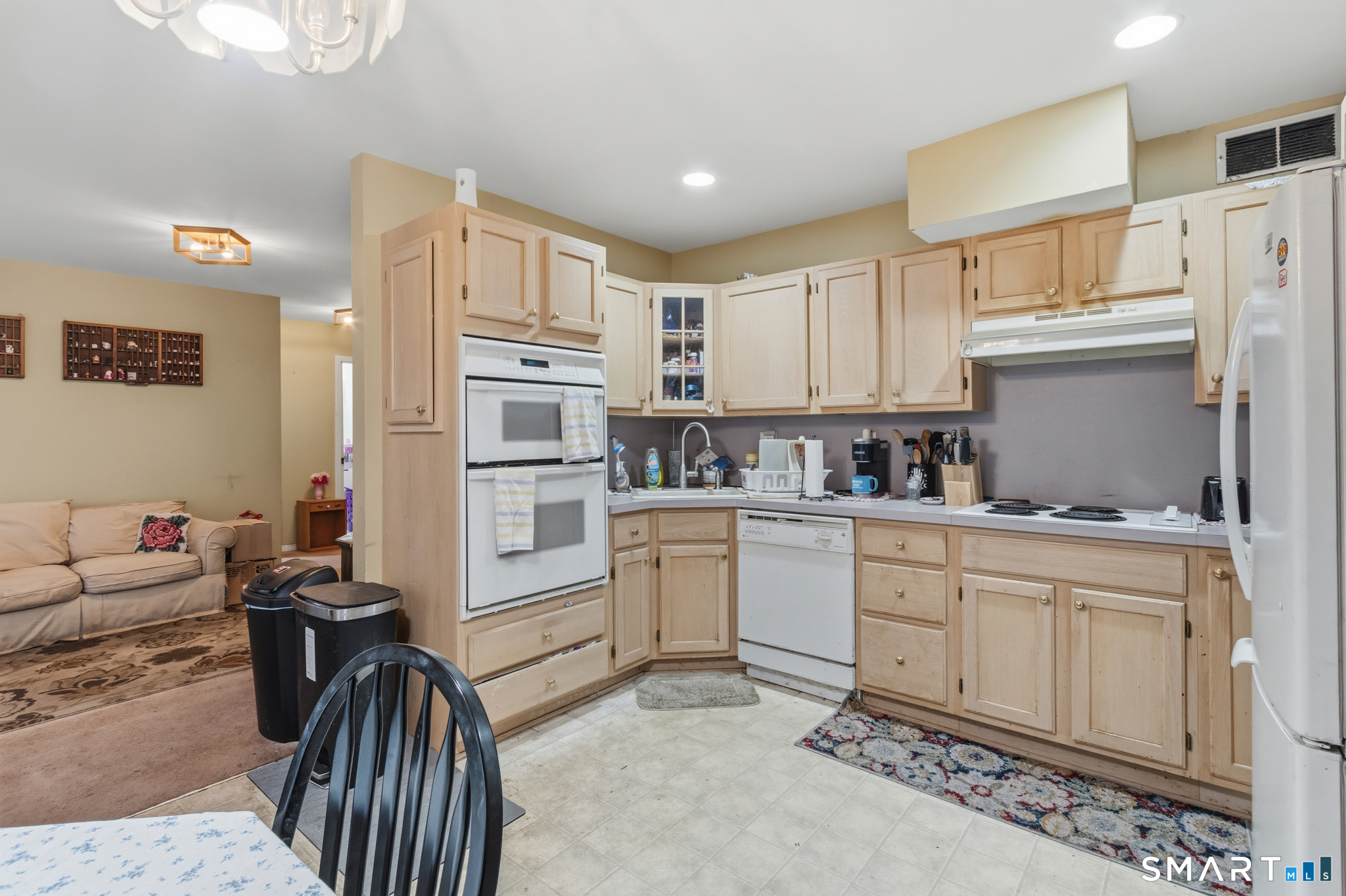 29 Ancient Highway Oxford CT 06478