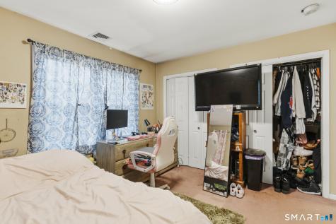 29 Ancient Highway Oxford CT 06478