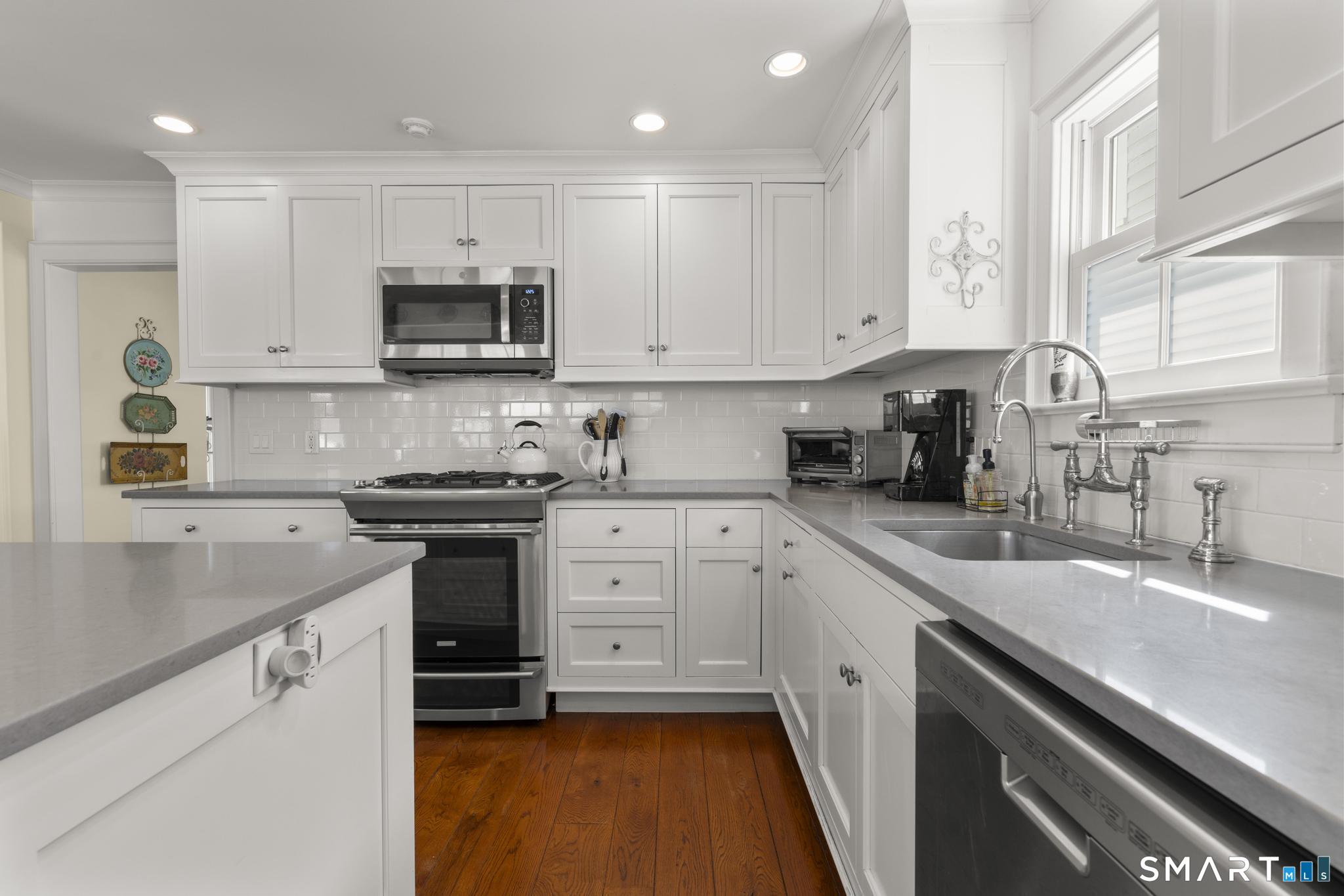 494 Pequot Court Fairfield CT 06890