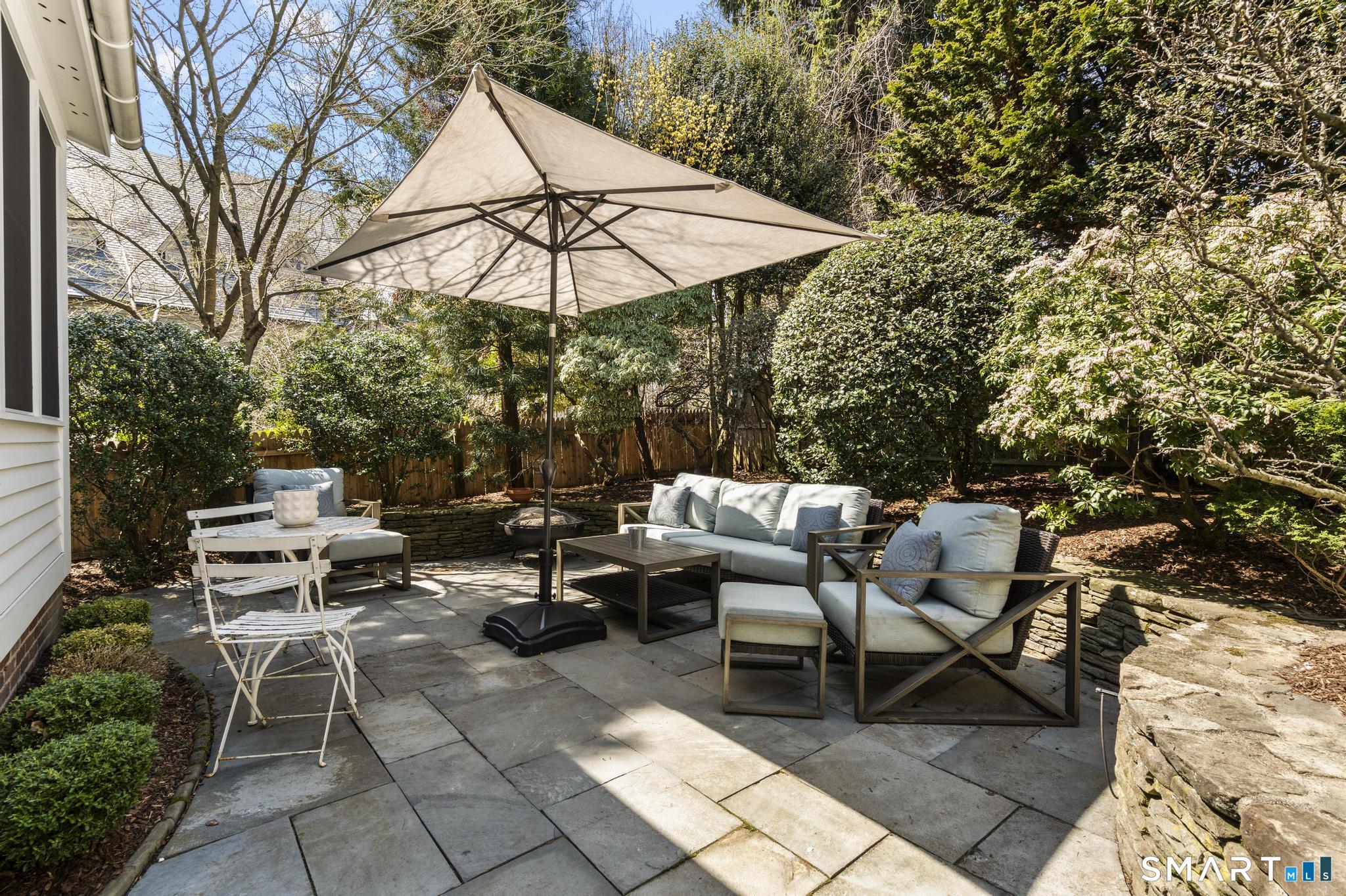494 Pequot Court Fairfield CT 06890