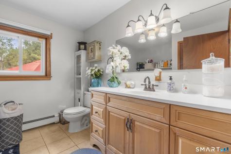 172 Andrew Avenue Naugatuck CT 06770
