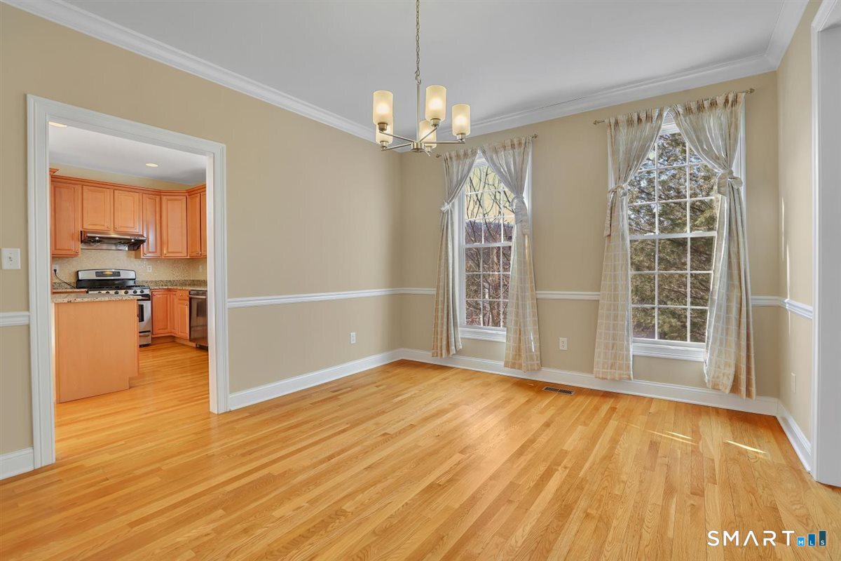 25 Fenwick Drive Avon CT 06001