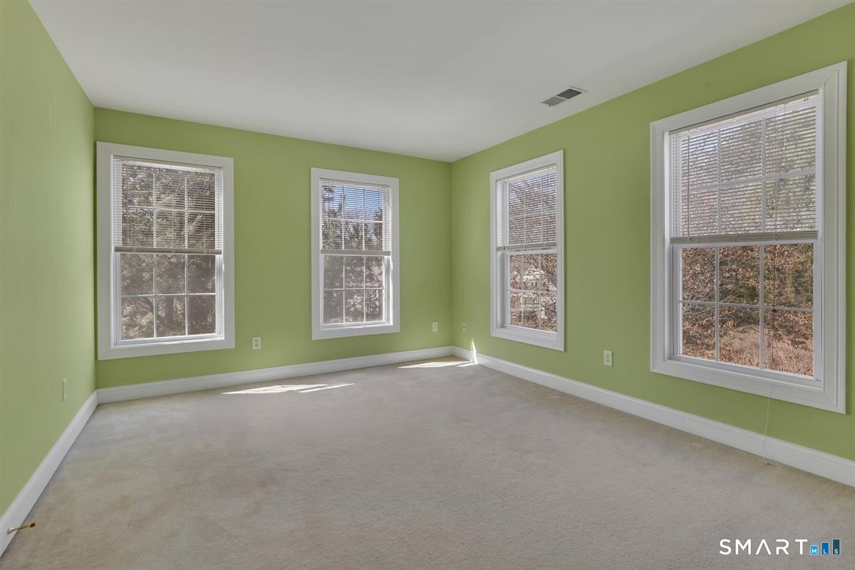 25 Fenwick Drive Avon CT 06001