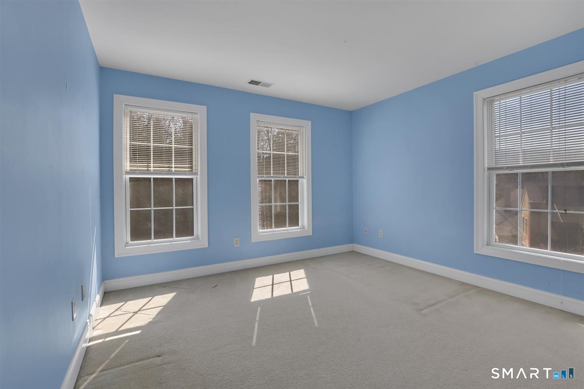 25 Fenwick Drive Avon CT 06001