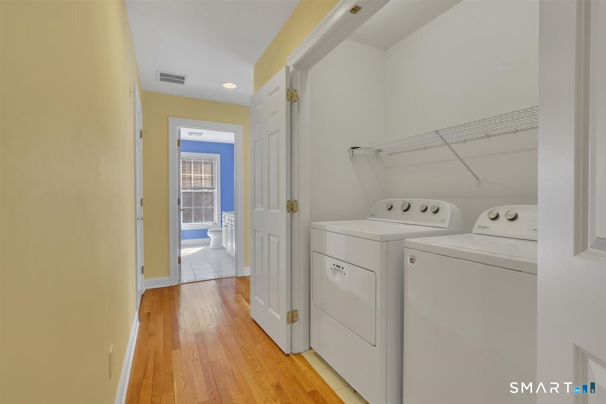 25 Fenwick Drive Avon CT 06001