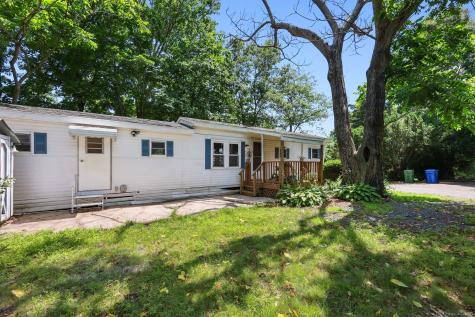 133 West Main Street Clinton CT 06413