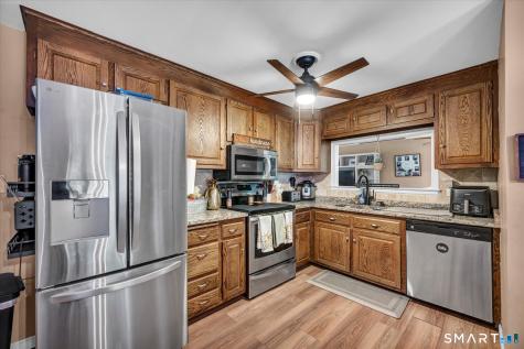 25 Spruce Street Meriden CT 06451