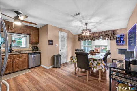25 Spruce Street Meriden CT 06451