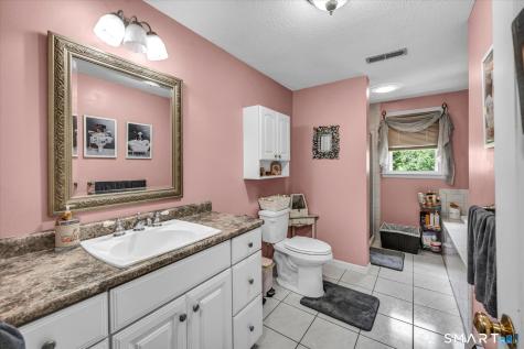 25 Spruce Street Meriden CT 06451