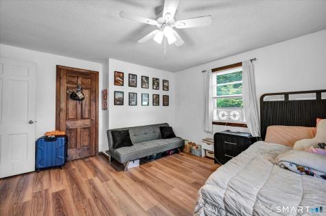 25 Spruce Street Meriden CT 06451