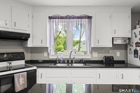 18 Bess Road Enfield CT 06082