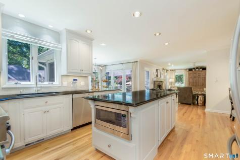 185 Center Road Easton CT 06612