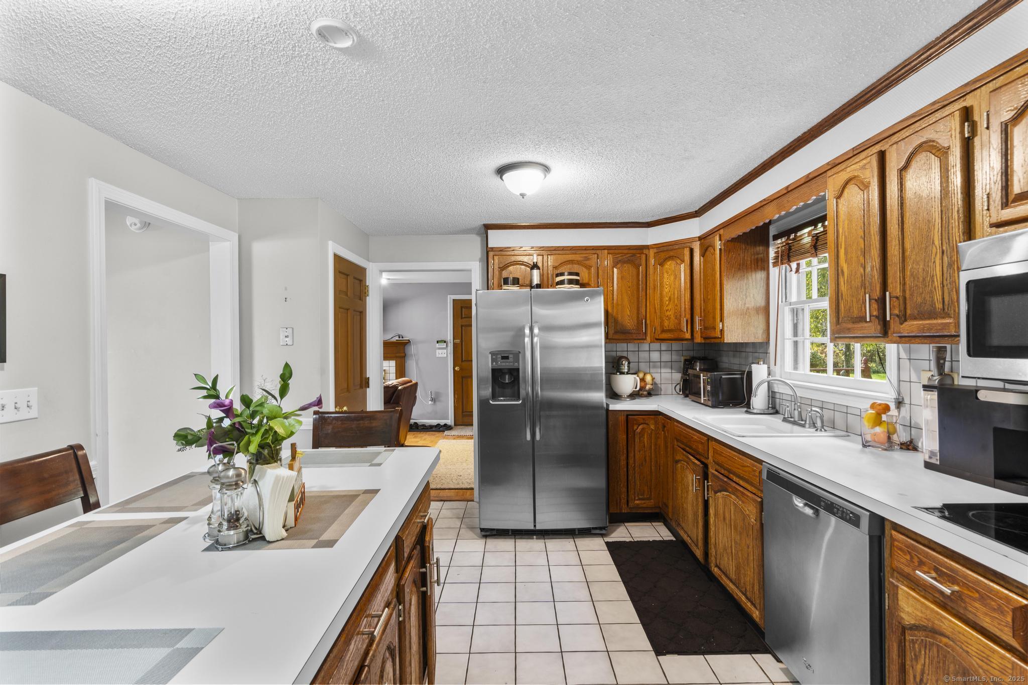 10 Butternut Drive Bloomfield CT 06002