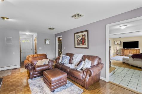 10 Butternut Drive Bloomfield CT 06002