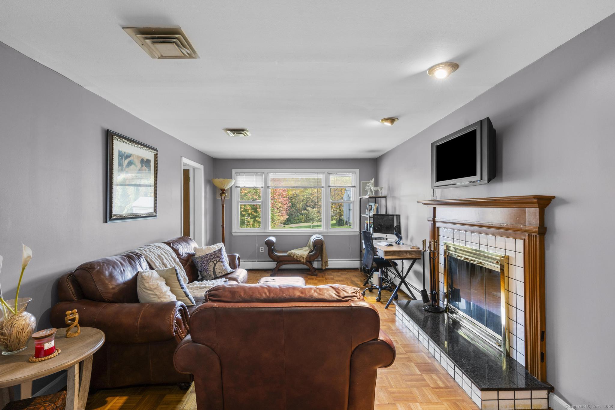 10 Butternut Drive Bloomfield CT 06002