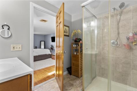 10 Butternut Drive Bloomfield CT 06002