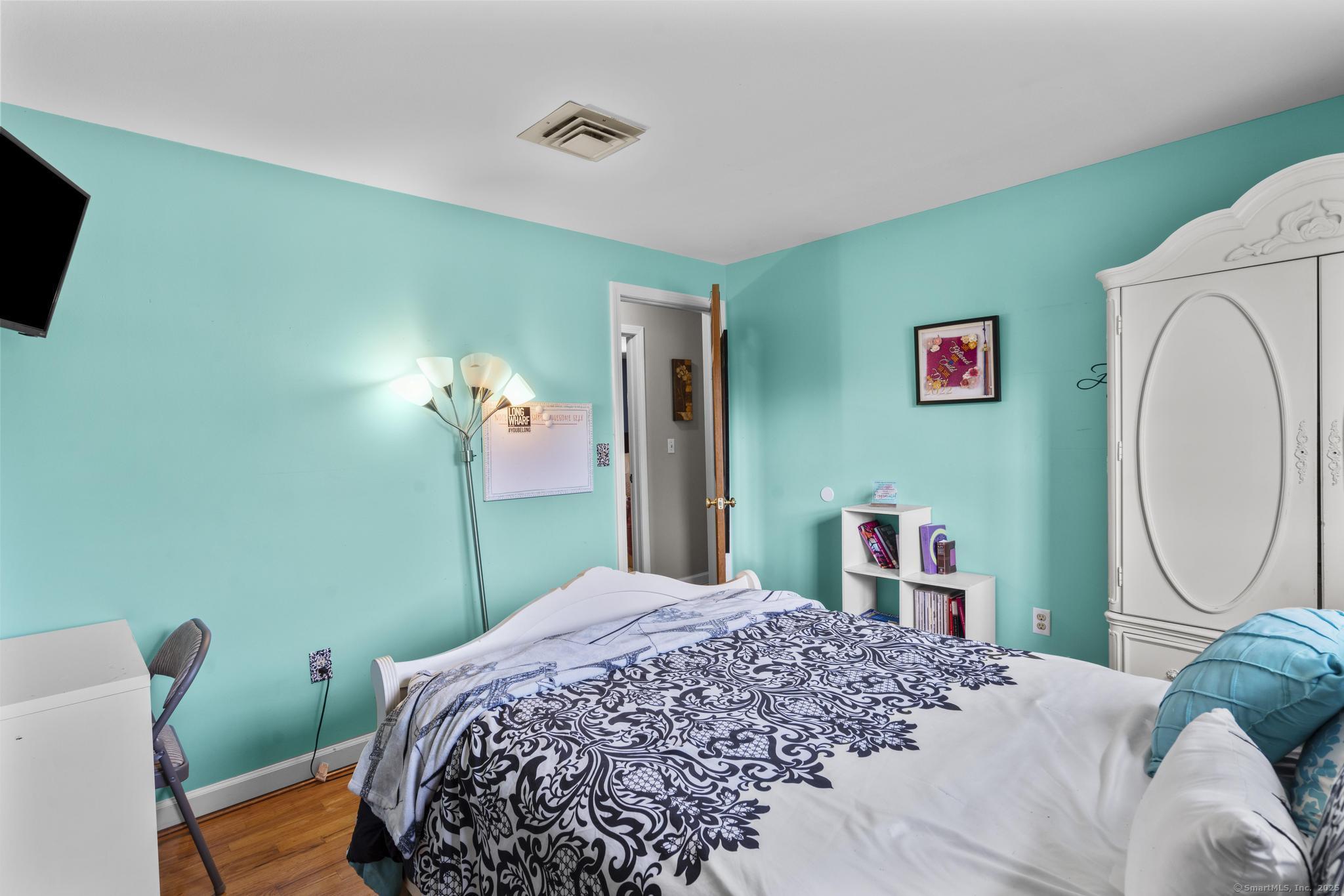 10 Butternut Drive Bloomfield CT 06002