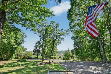 52 Seth Low Mountain Road Ridgefield CT 06877