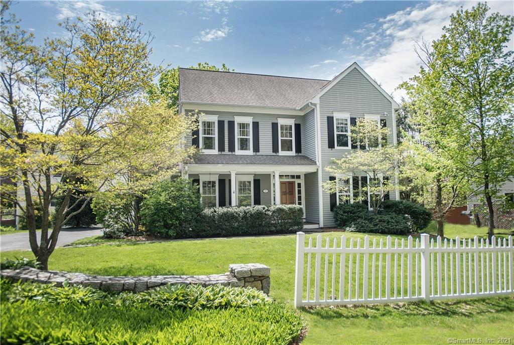 17 Brushy Ridge Road New Canaan CT 06840