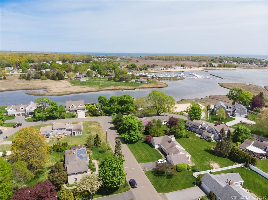 11 Iroquois Drive Clinton CT 06413