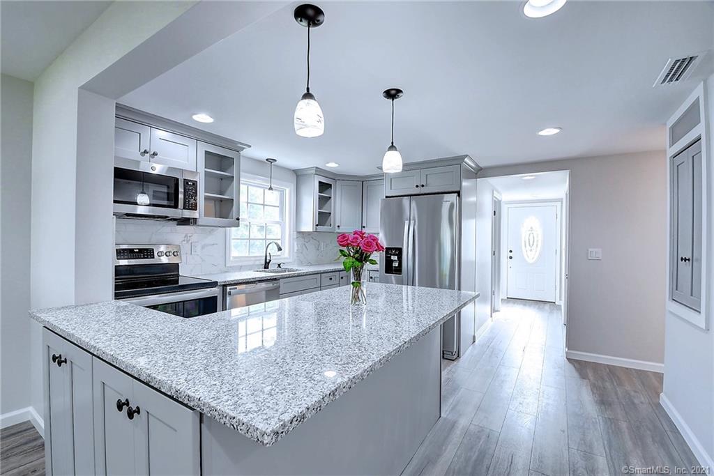 33 Two Stone Drive Wethersfield CT 06109