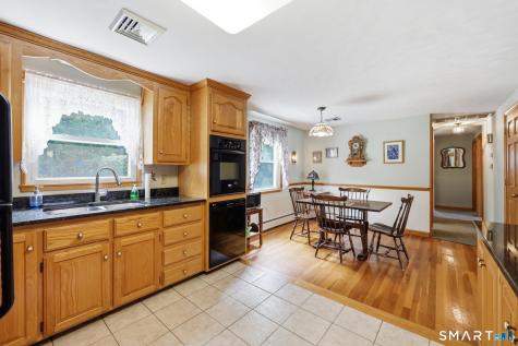 23 Middlesex Drive Enfield CT 06082