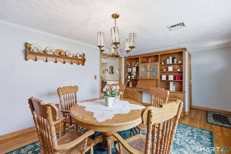 23 Middlesex Drive Enfield CT 06082