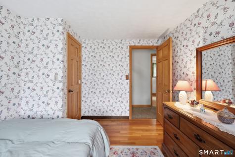 23 Middlesex Drive Enfield CT 06082