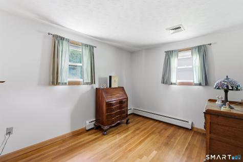23 Middlesex Drive Enfield CT 06082