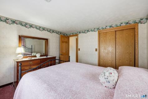 23 Middlesex Drive Enfield CT 06082