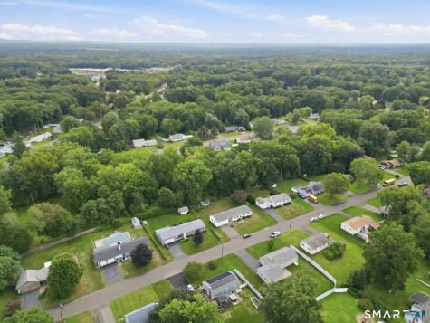 23 Middlesex Drive Enfield CT 06082