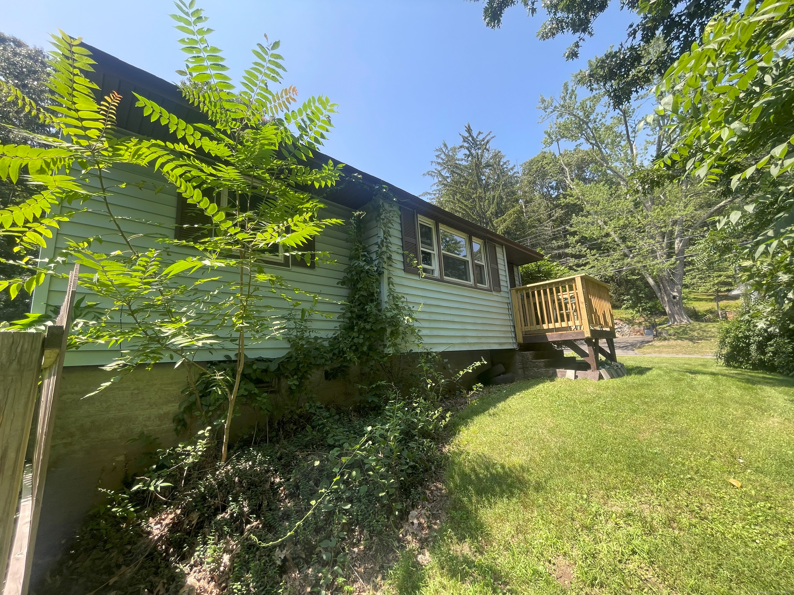 19 Upper Butcher Road Ellington CT 06029