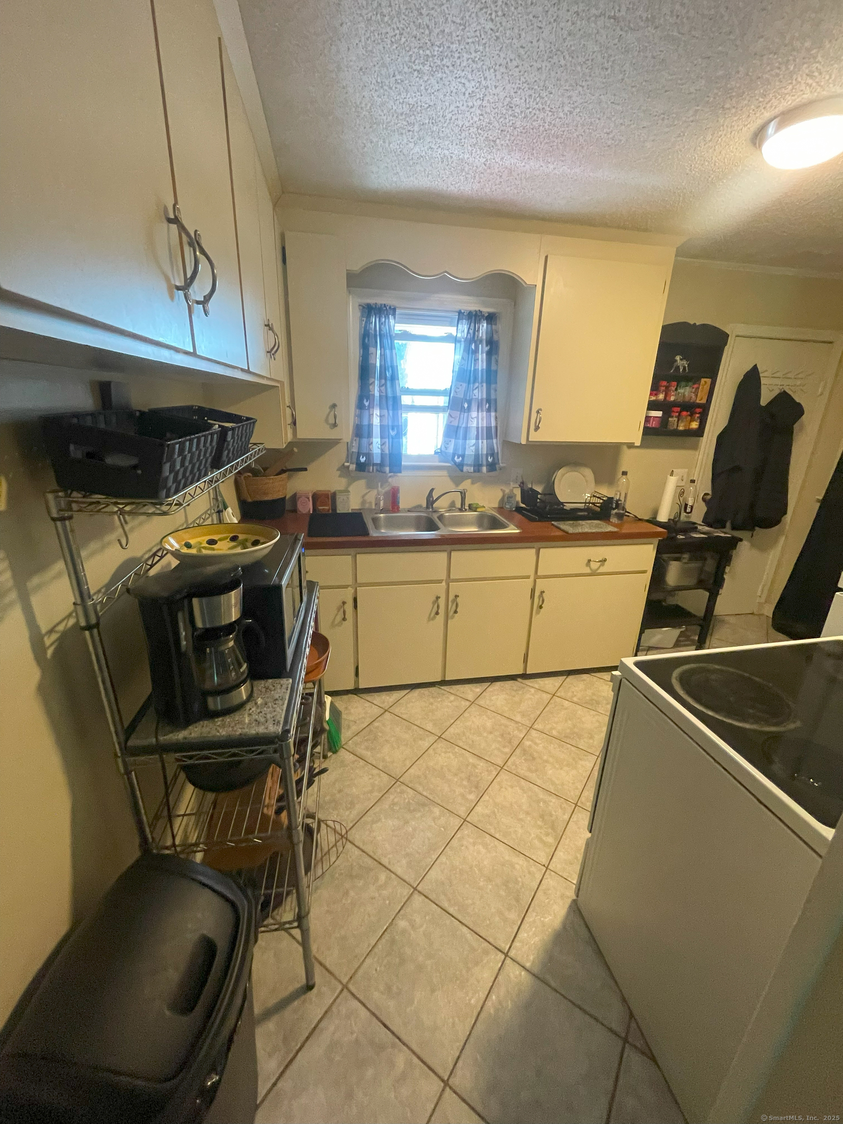 19 Upper Butcher Road Ellington CT 06029