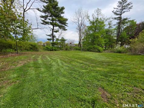 41 Gail Drive North Haven CT 06473