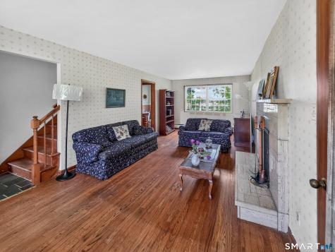 41 Gail Drive North Haven CT 06473