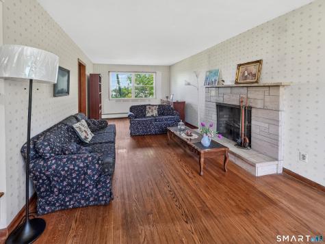 41 Gail Drive North Haven CT 06473