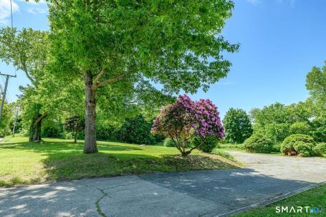 193 East Franklin Street Killingly CT 06239