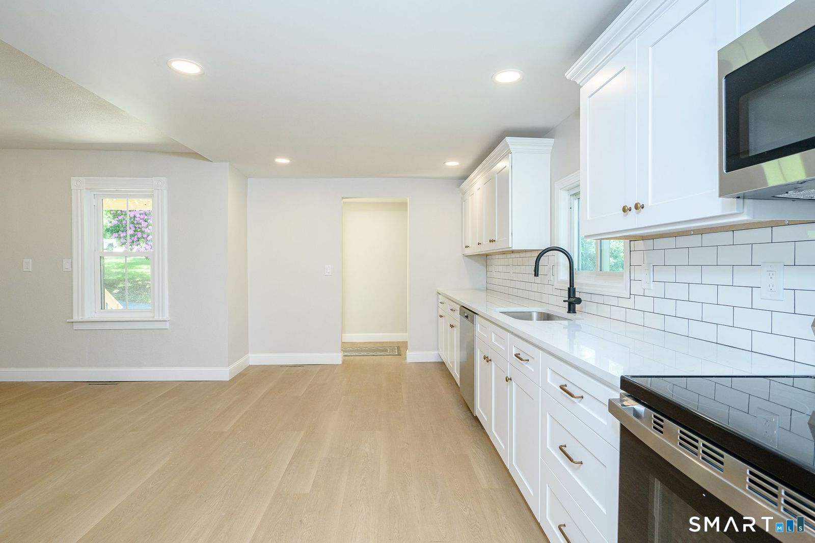 193 East Franklin Street Killingly CT 06239