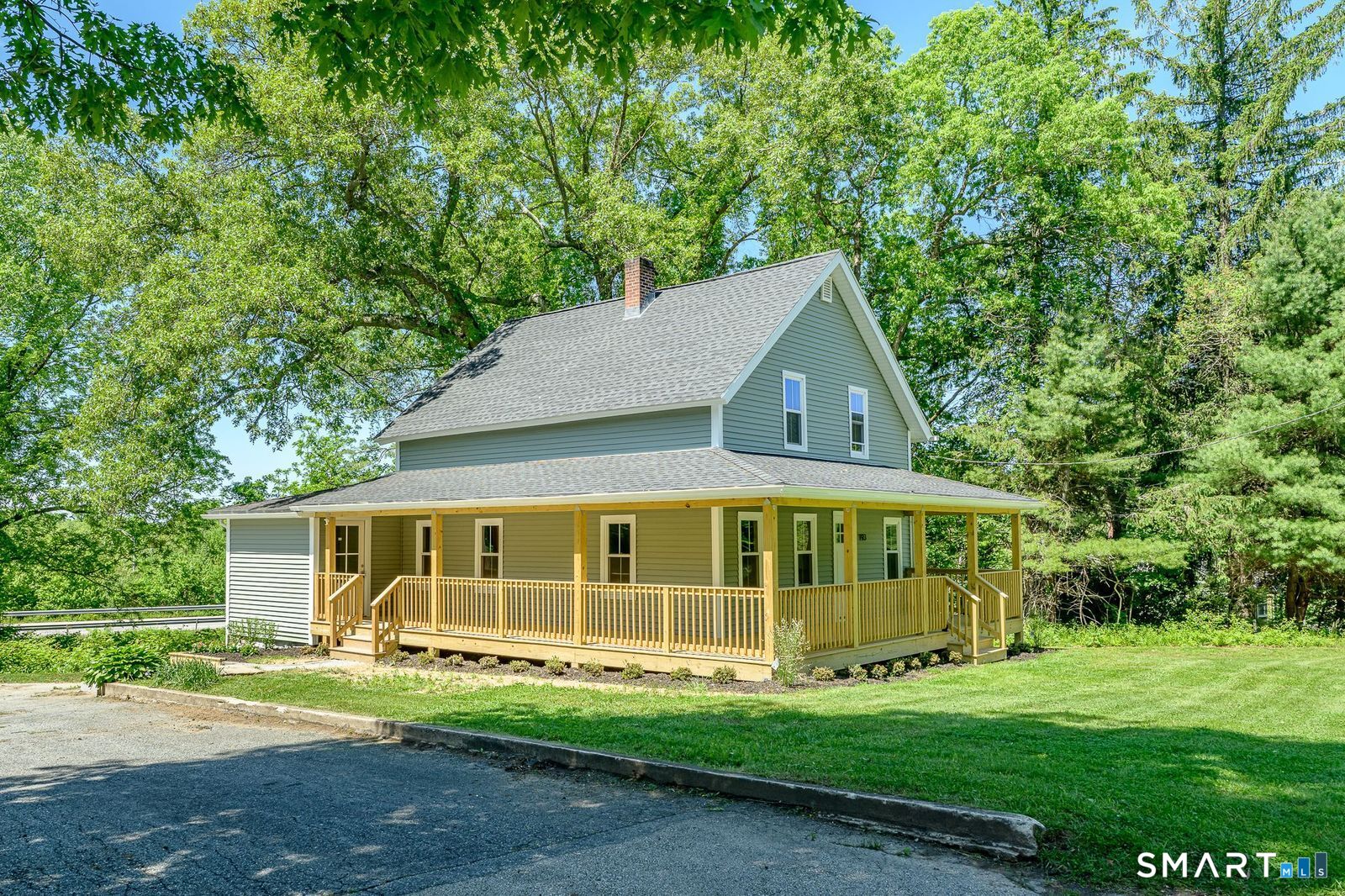 193 East Franklin Street Killingly CT 06239